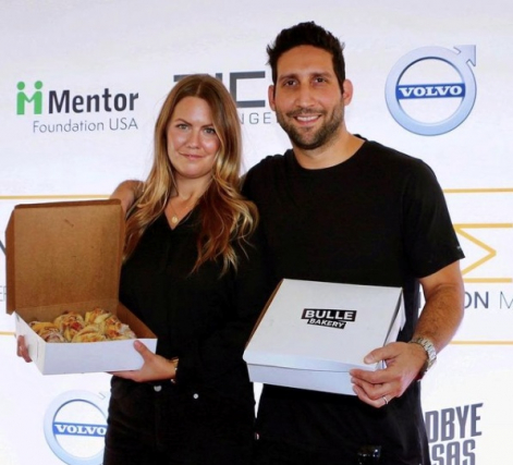 Sarah together with her husband and co-owner Ezra.